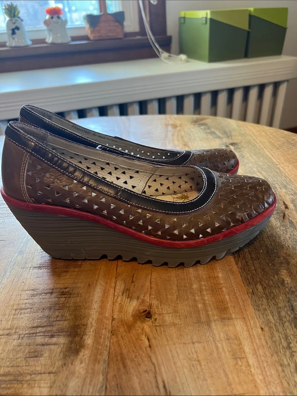 Fly London- Women's Leather Wedge Pumps in Brown with Red Trim size 40 or US9
